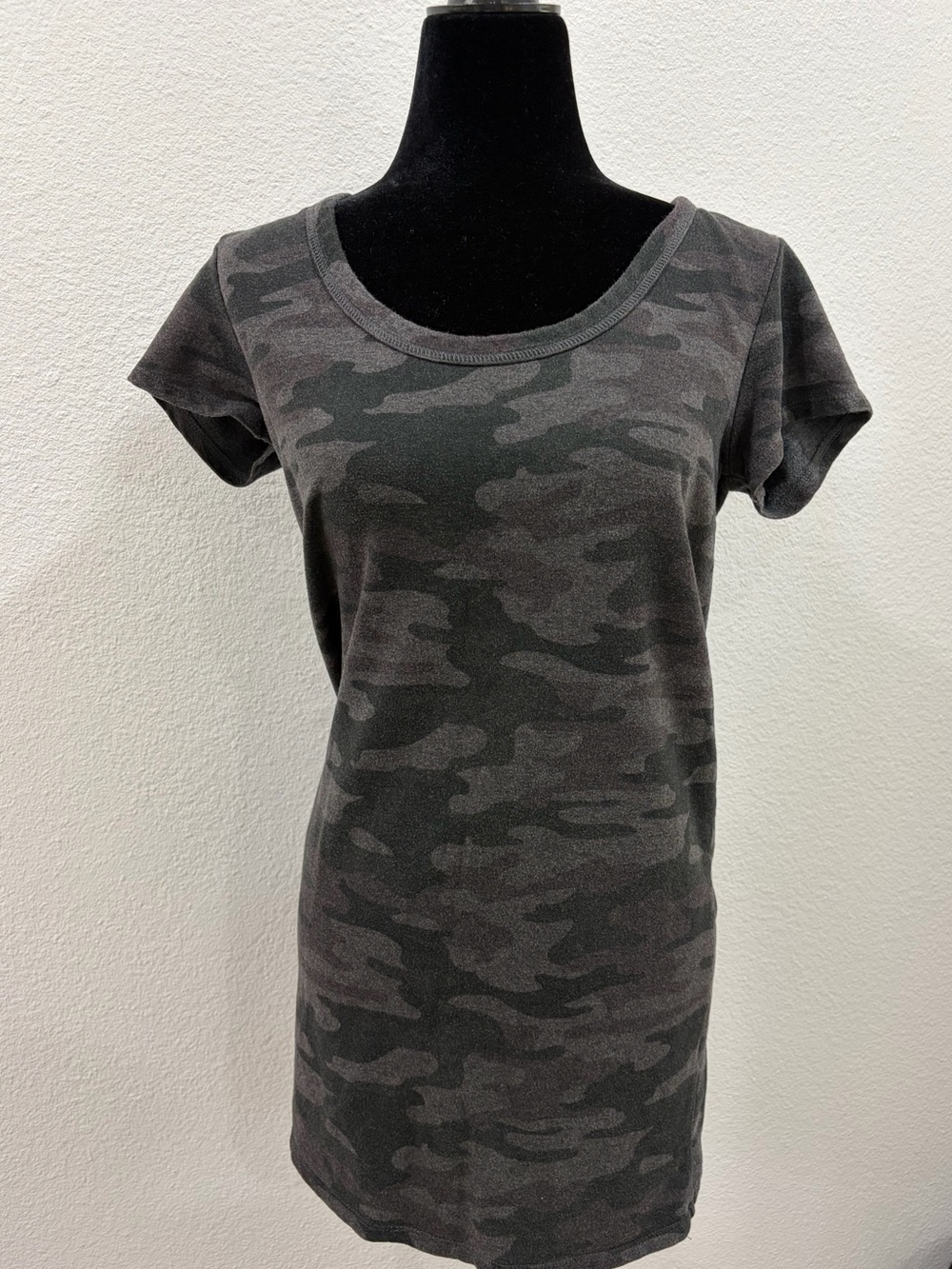 Z Supply Women's Short Sleeve Camo Tee Dress - Black, Gray